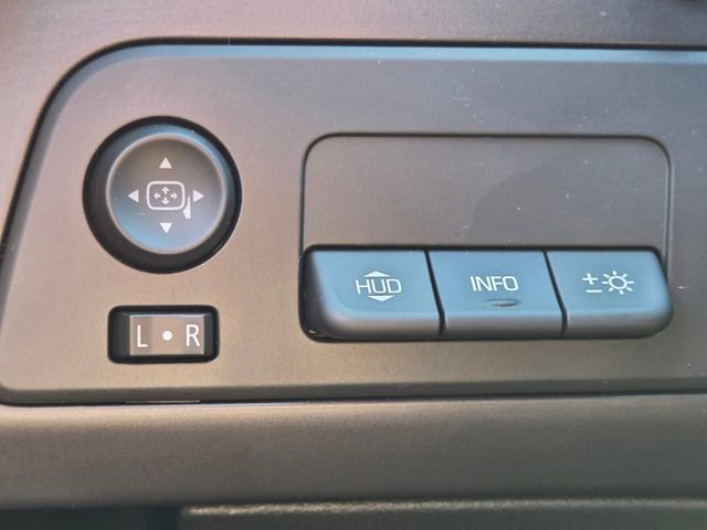 Used 2016 Chevrolet Corvette Z06 w/ 3LZ Preferred Equipment Group image 38