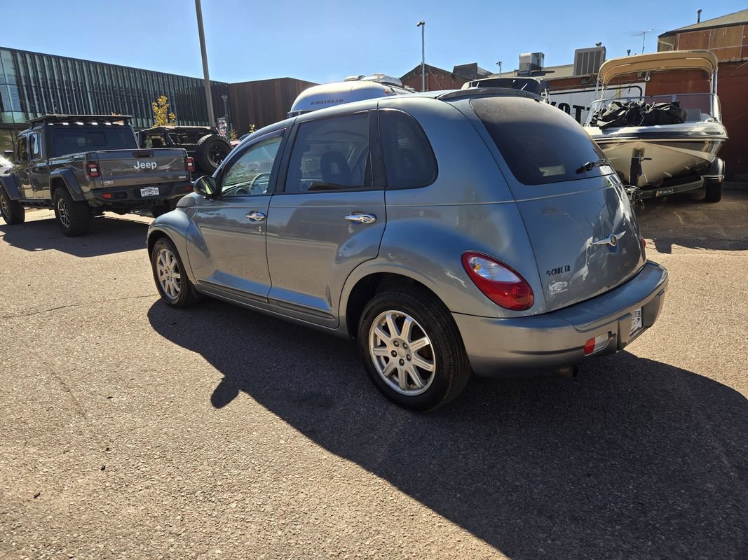 Used 2009 Chrysler PT Cruiser Touring FWD image 8