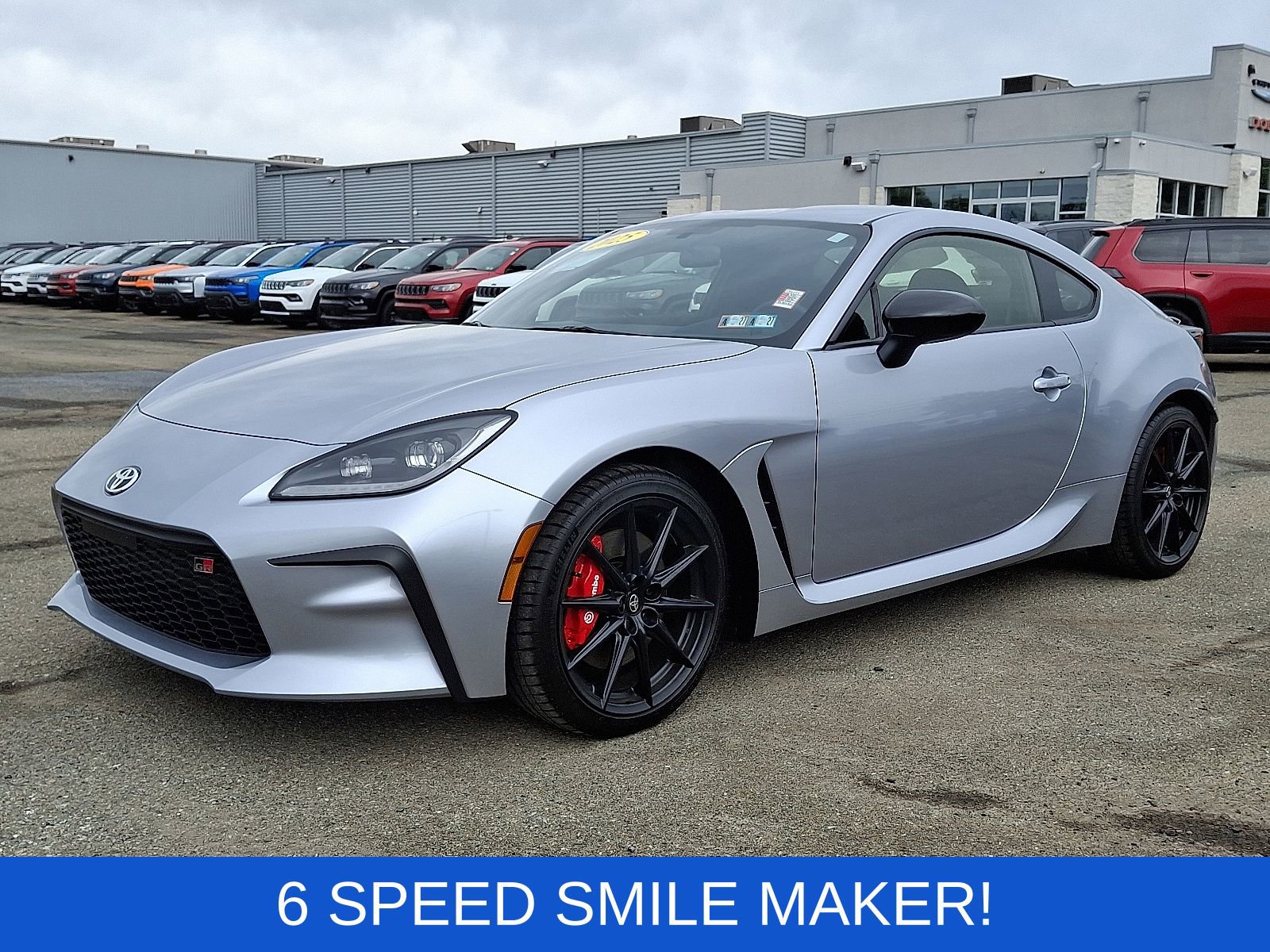 Used 2025 Toyota GR86 Premium w/ Performance Package RWD image 3