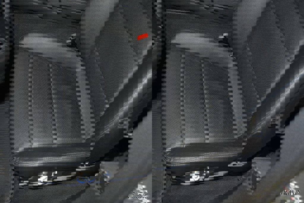 Used 2011 Porsche Panamera 4 AWD/4WD image 17