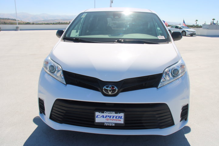 Used 2020 Toyota Sienna L FWD image 7