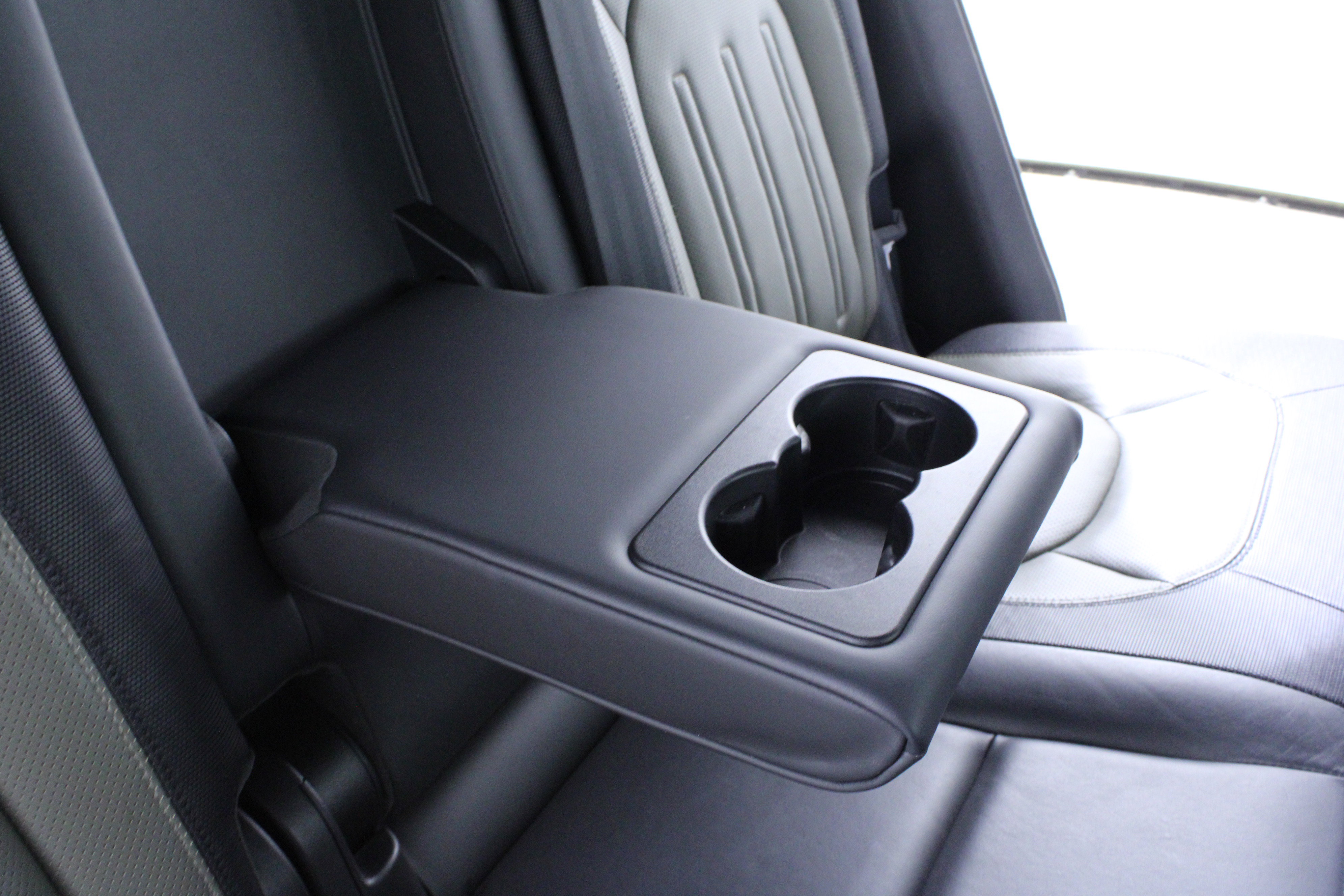 Used 2021 Land Rover Defender 110 X-Dynamic HSE image 15