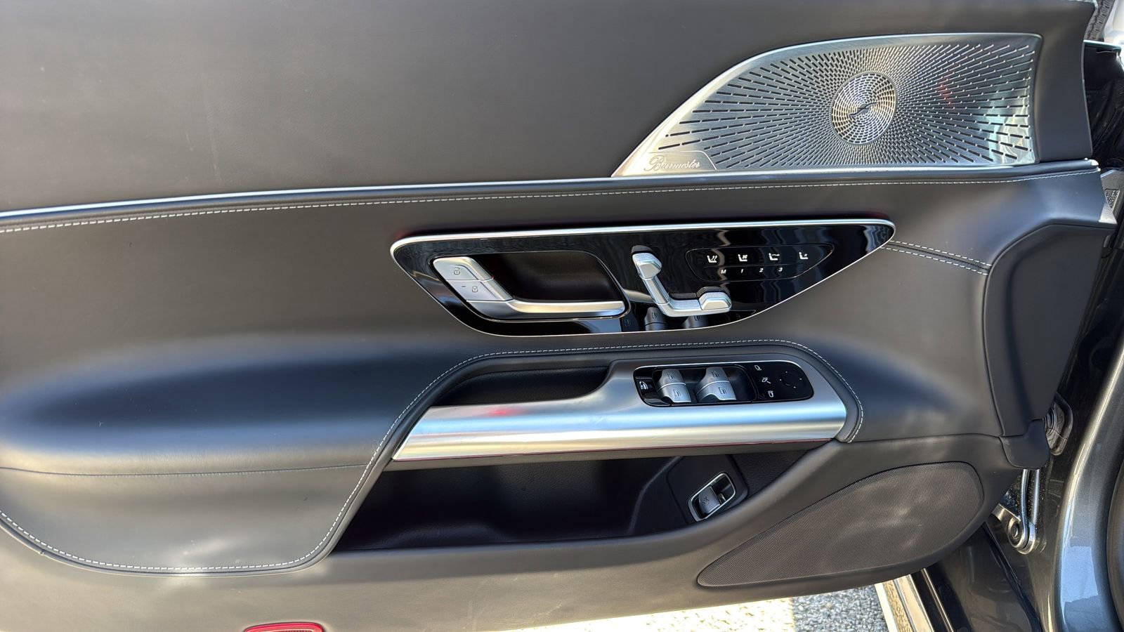 Used 2022 Mercedes-Benz SL 55 AMG 4MATIC image 11
