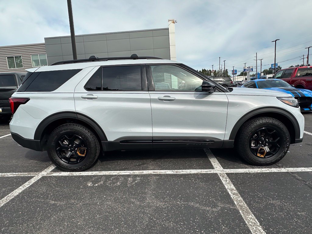 New 2026 Ford Explorer Tremor w/ Tremor Ultimate Package AWD/4WD image 8