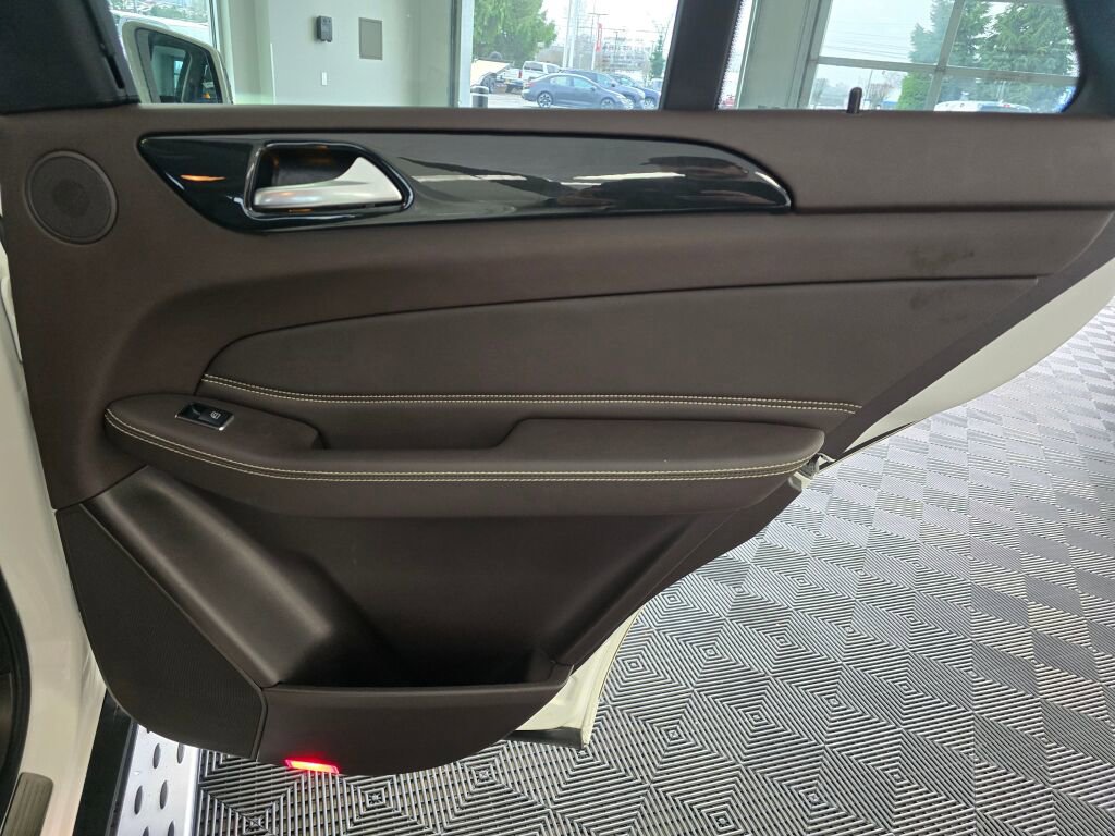 Used 2018 Mercedes-Benz GLE 350 4MATIC image 44