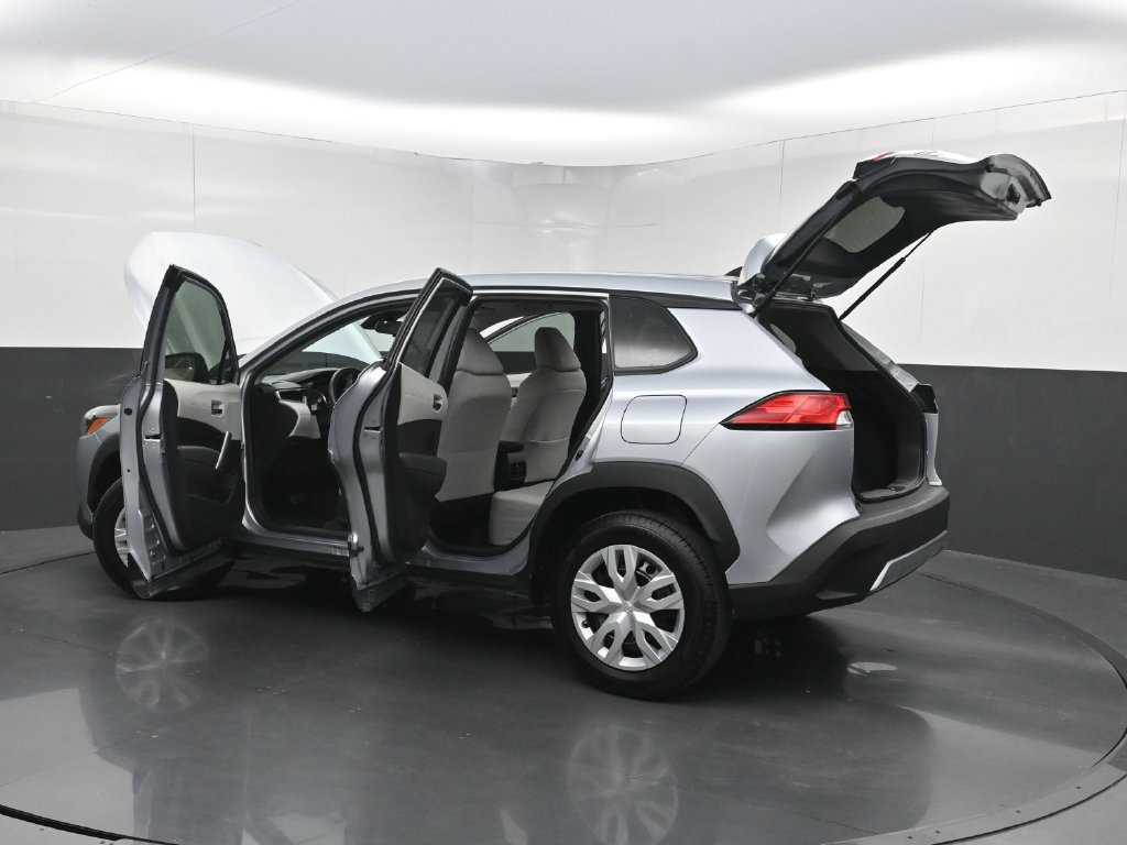 Used 2022 Toyota Corolla Cross L FWD image 36