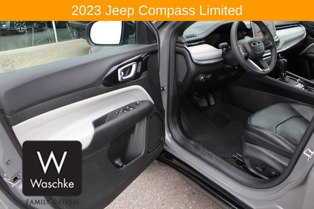 Used 2023 Jeep Compass Limited w/ Elite Group AWD/4WD image 13