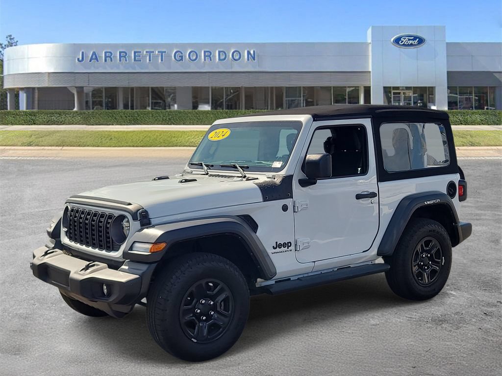 Used 2024 Jeep Wrangler Sport AWD/4WD image 2