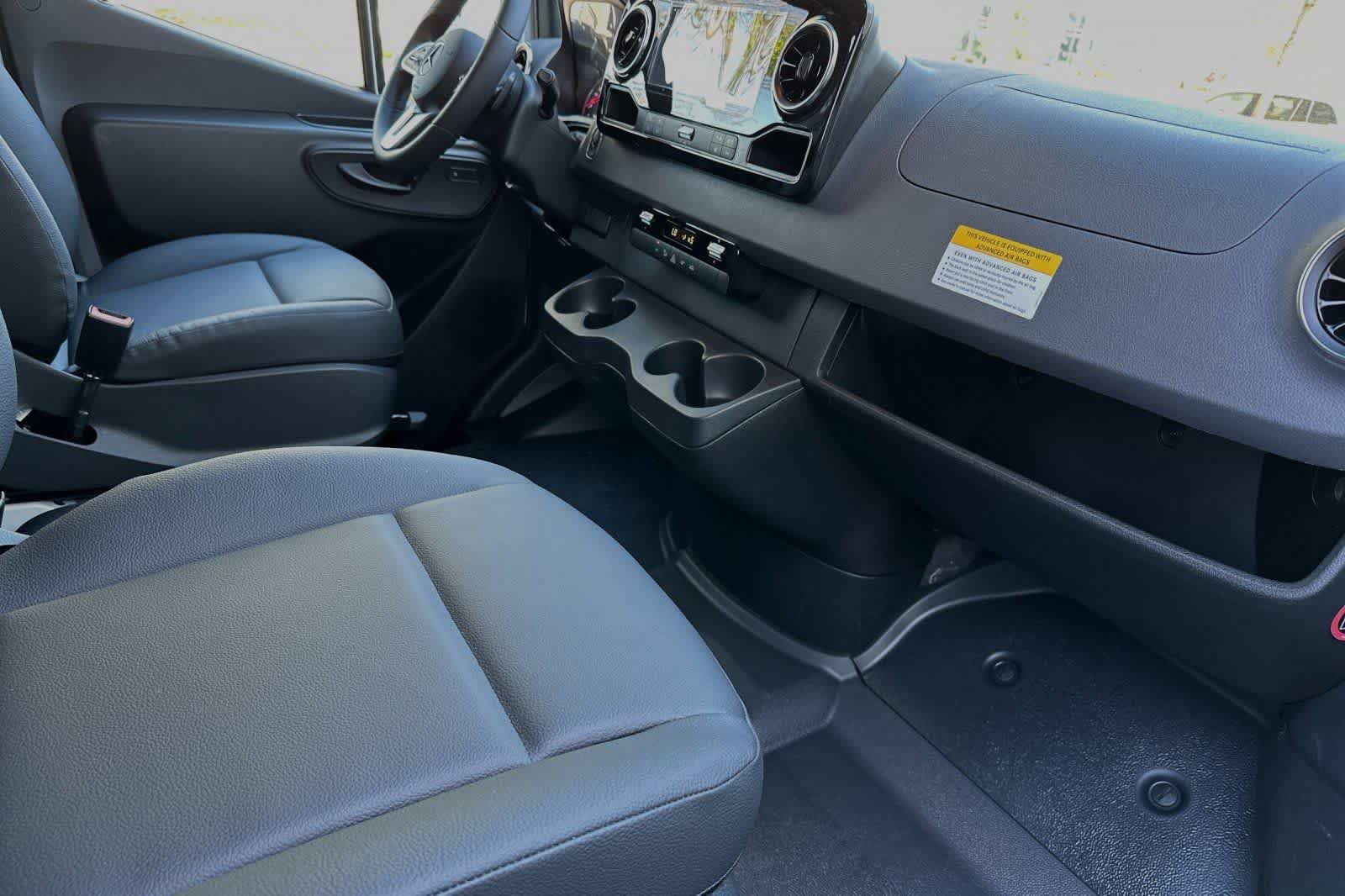 New 2024 Mercedes-Benz Sprinter 2500 image 17