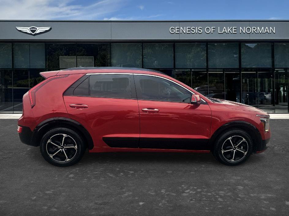 Used 2024 Kia Niro FWD image 4