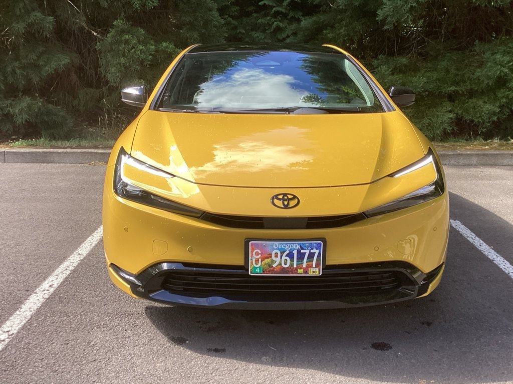 Used 2026 Toyota Prius Plug-In Hybrid FWD image 18