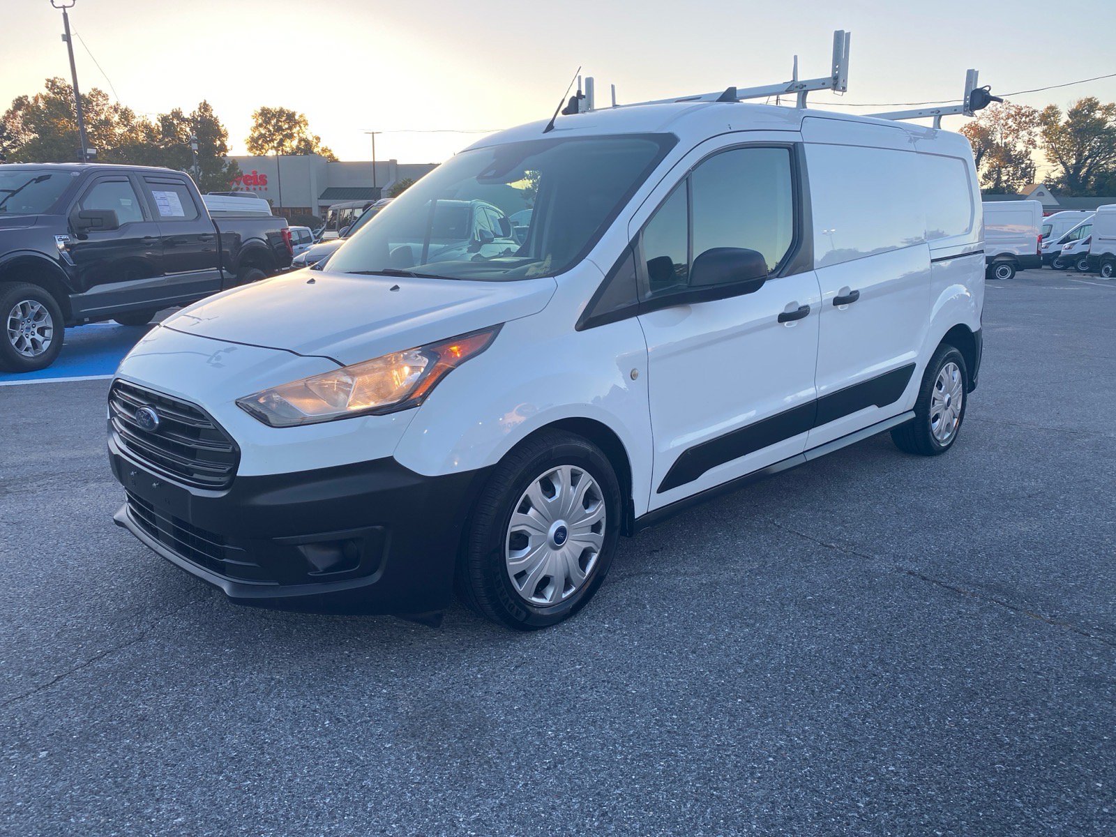 Used 2020 Ford Transit Connect XL FWD image 4