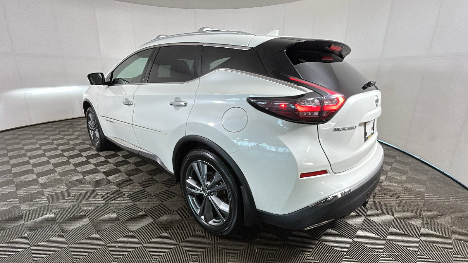 Used 2019 Nissan Murano Platinum AWD/4WD image 4