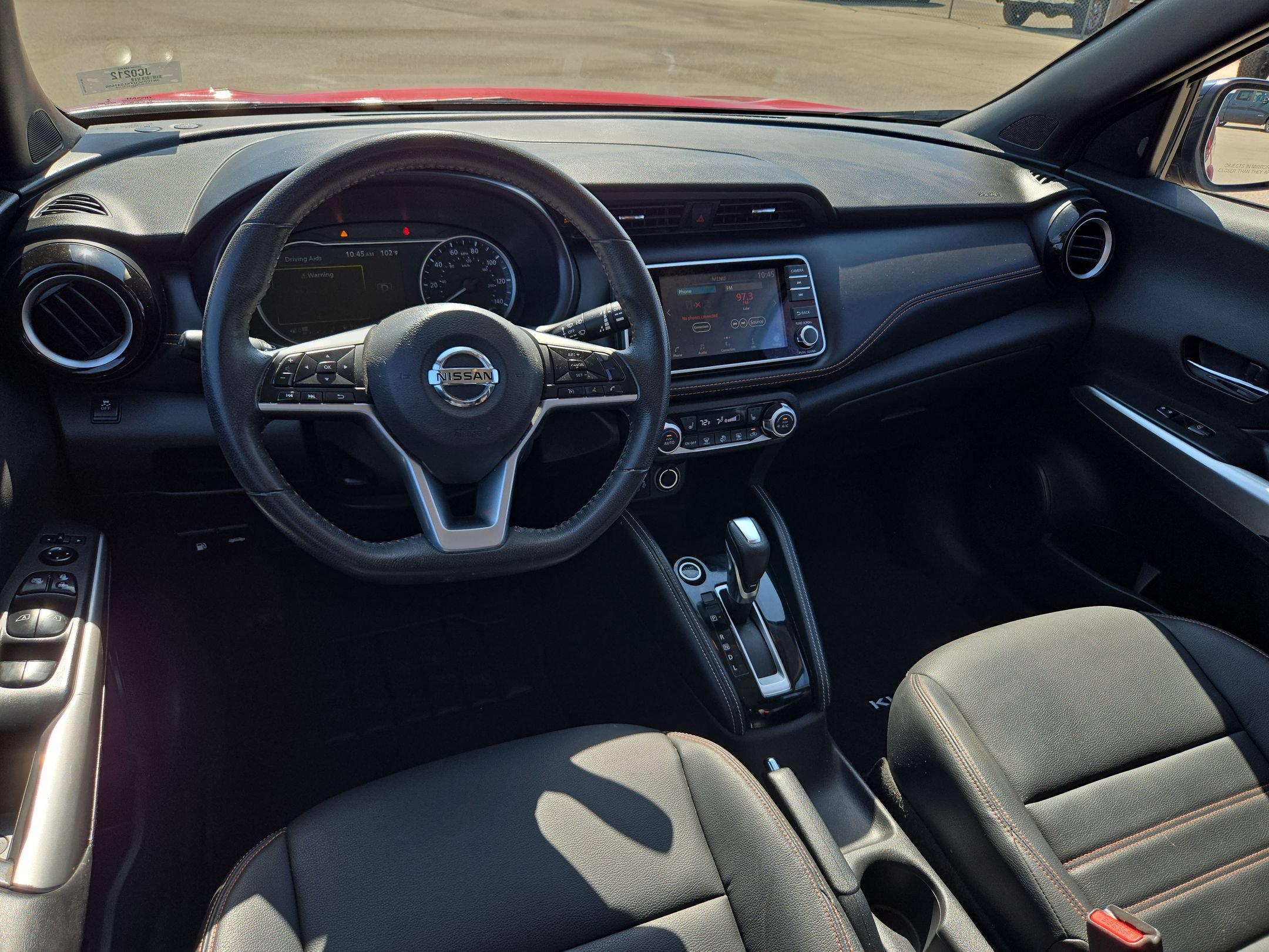 Used 2019 Nissan Kicks SR w/ SR Premium Package FWD image 15