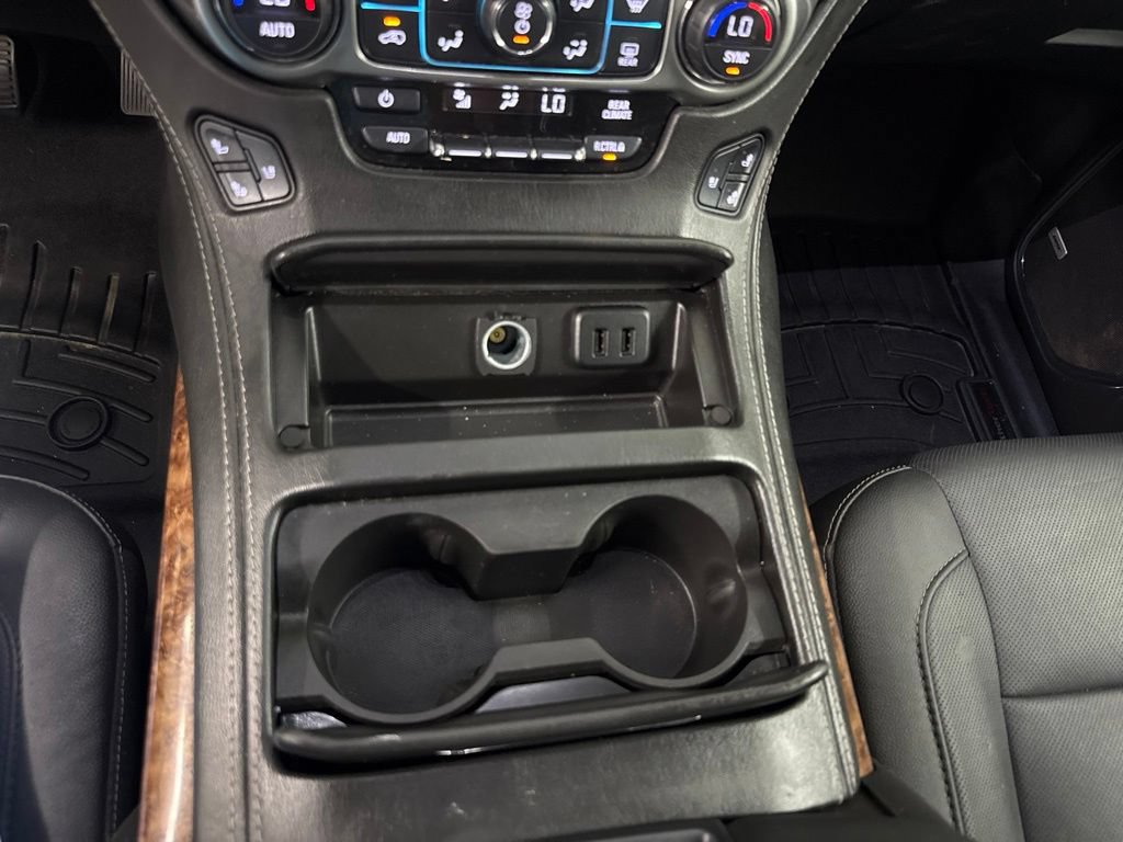 Used 2018 Chevrolet Suburban Premier AWD/4WD image 40