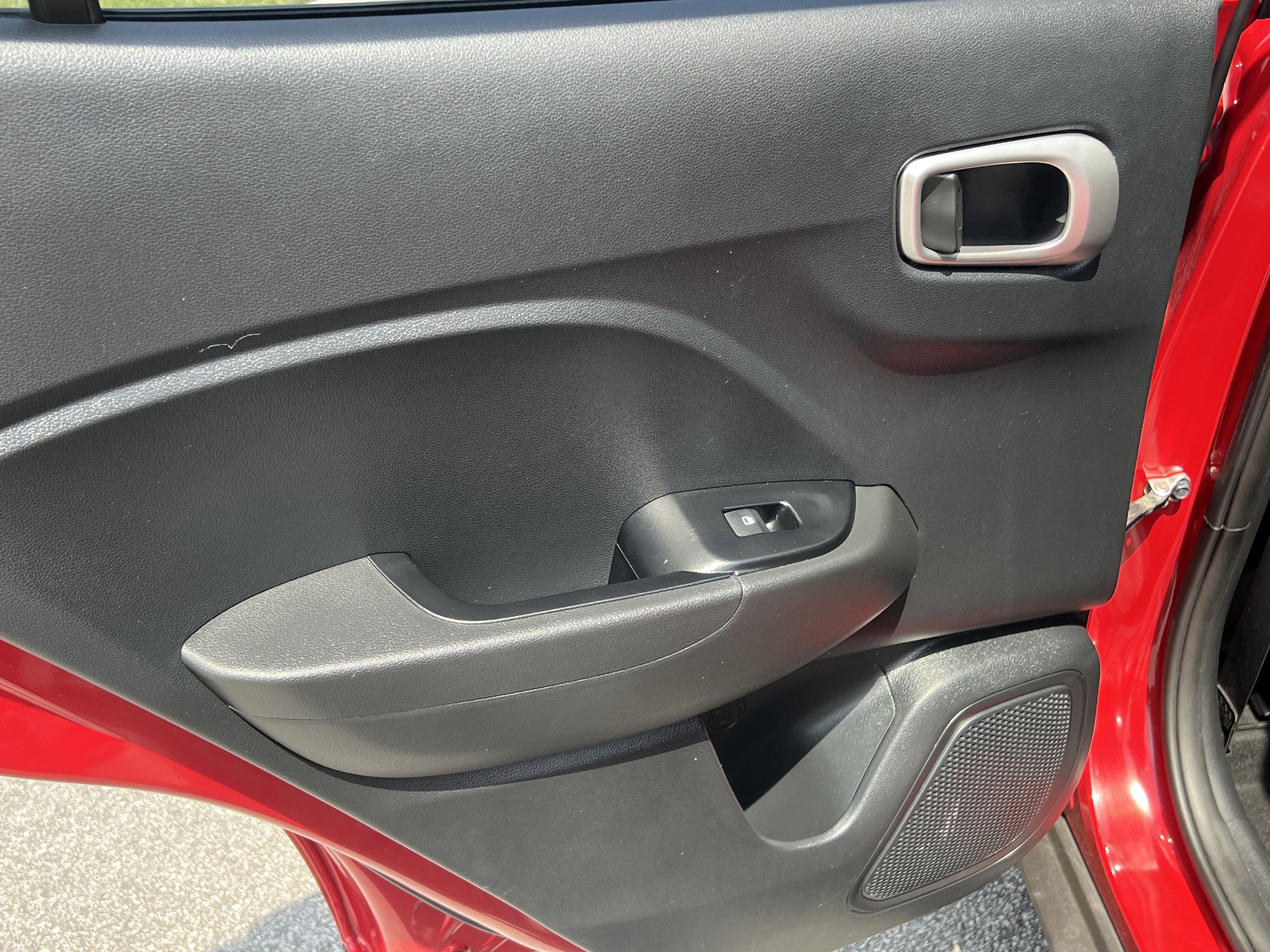 Used 2022 Hyundai Venue SEL FWD image 22
