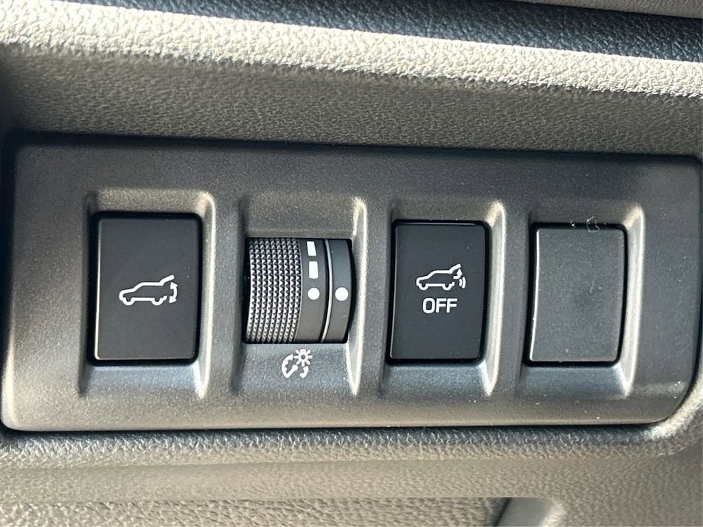 Certified 2025 Subaru Outback Limited AWD/4WD image 44