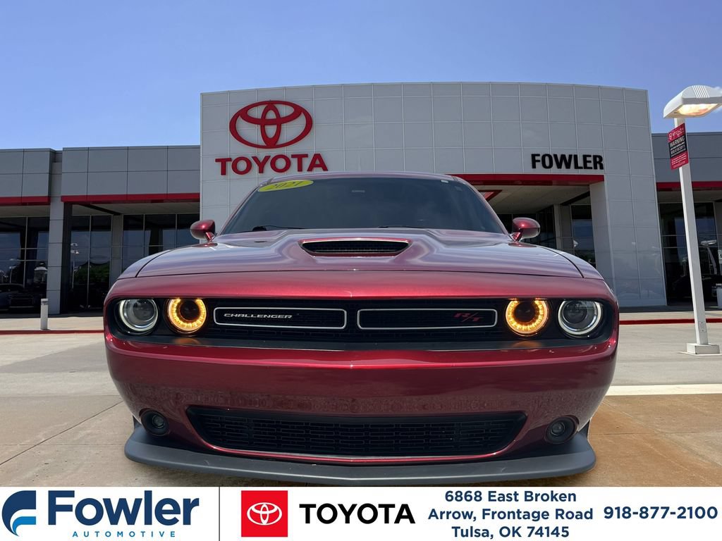 Used 2021 Dodge Challenger R/T RWD image 2