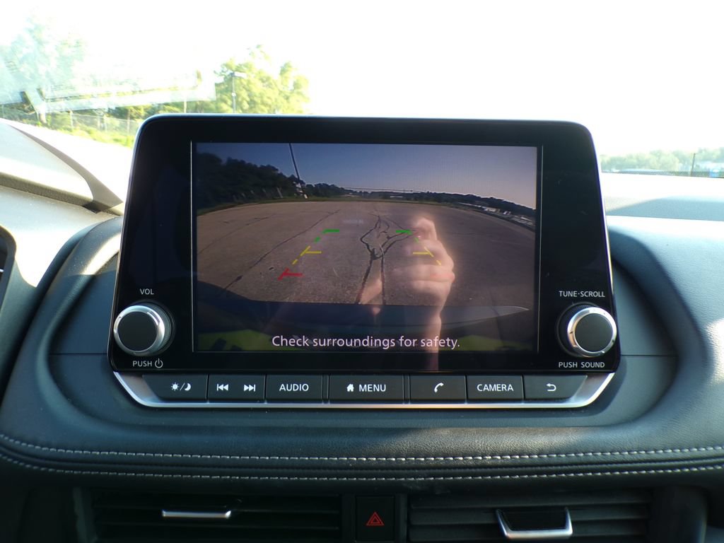 Used 2025 Nissan Rogue SV AWD/4WD image 26