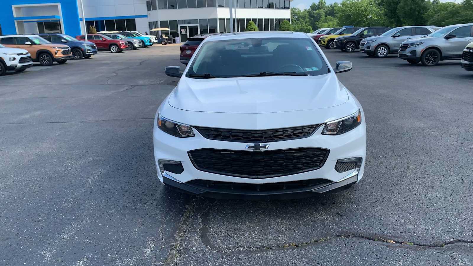 Certified 2018 Chevrolet Malibu LT w/ Redline Edition FWD image 3