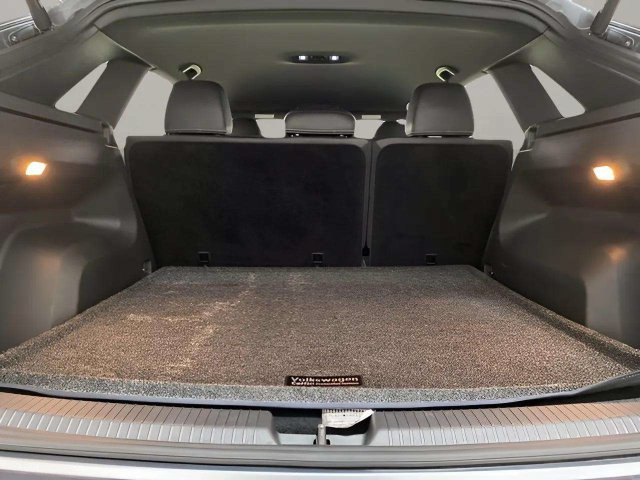 Used 2023 Volkswagen Atlas Cross Sport SE AWD/4WD image 82