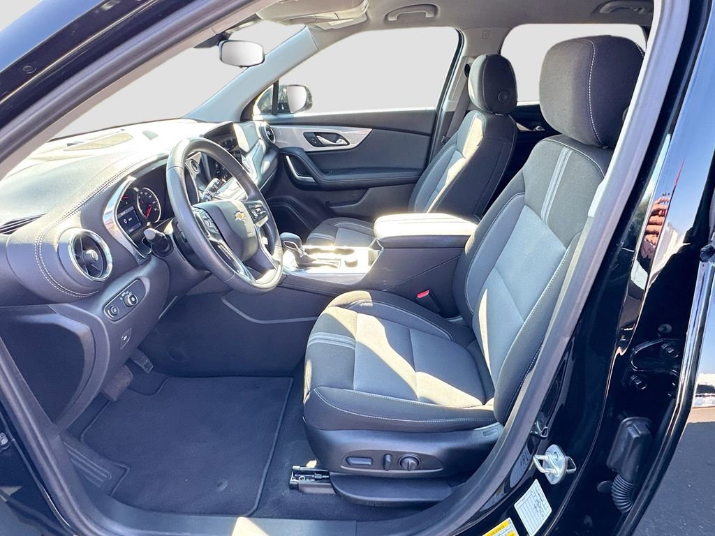 Used 2025 Chevrolet Blazer LT image 28