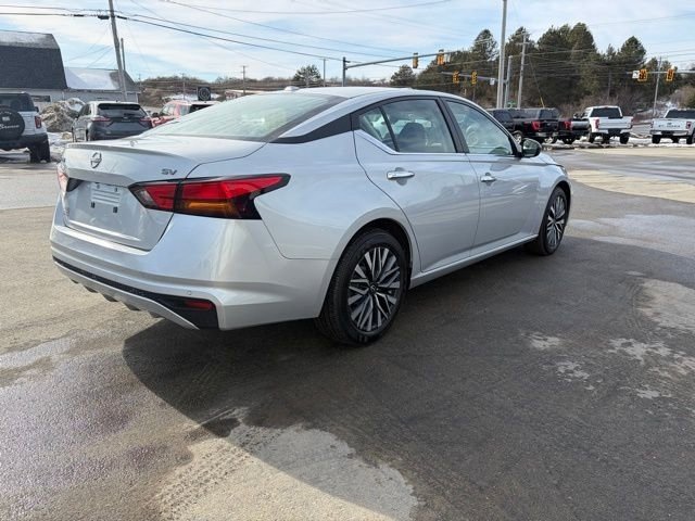 Used 2024 Nissan Altima 2.5 SV image 5