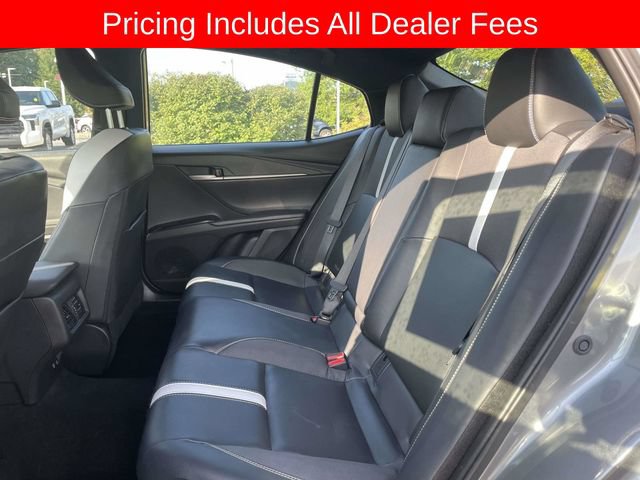 Used 2025 Toyota Camry SE FWD image 16