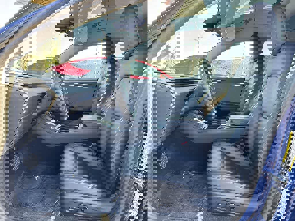 Used 2025 Tesla Model 3 Long Range image 26