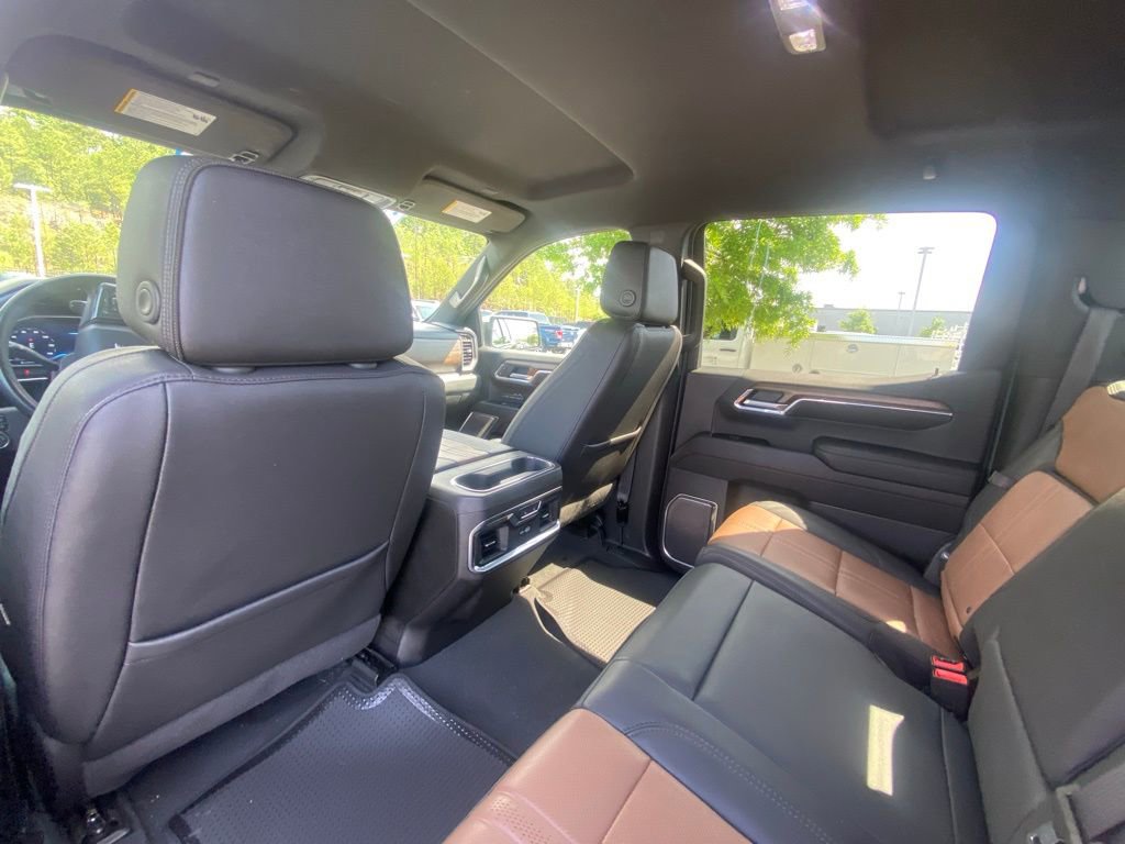 Used 2023 Chevrolet Silverado 1500 High Country AWD/4WD image 23