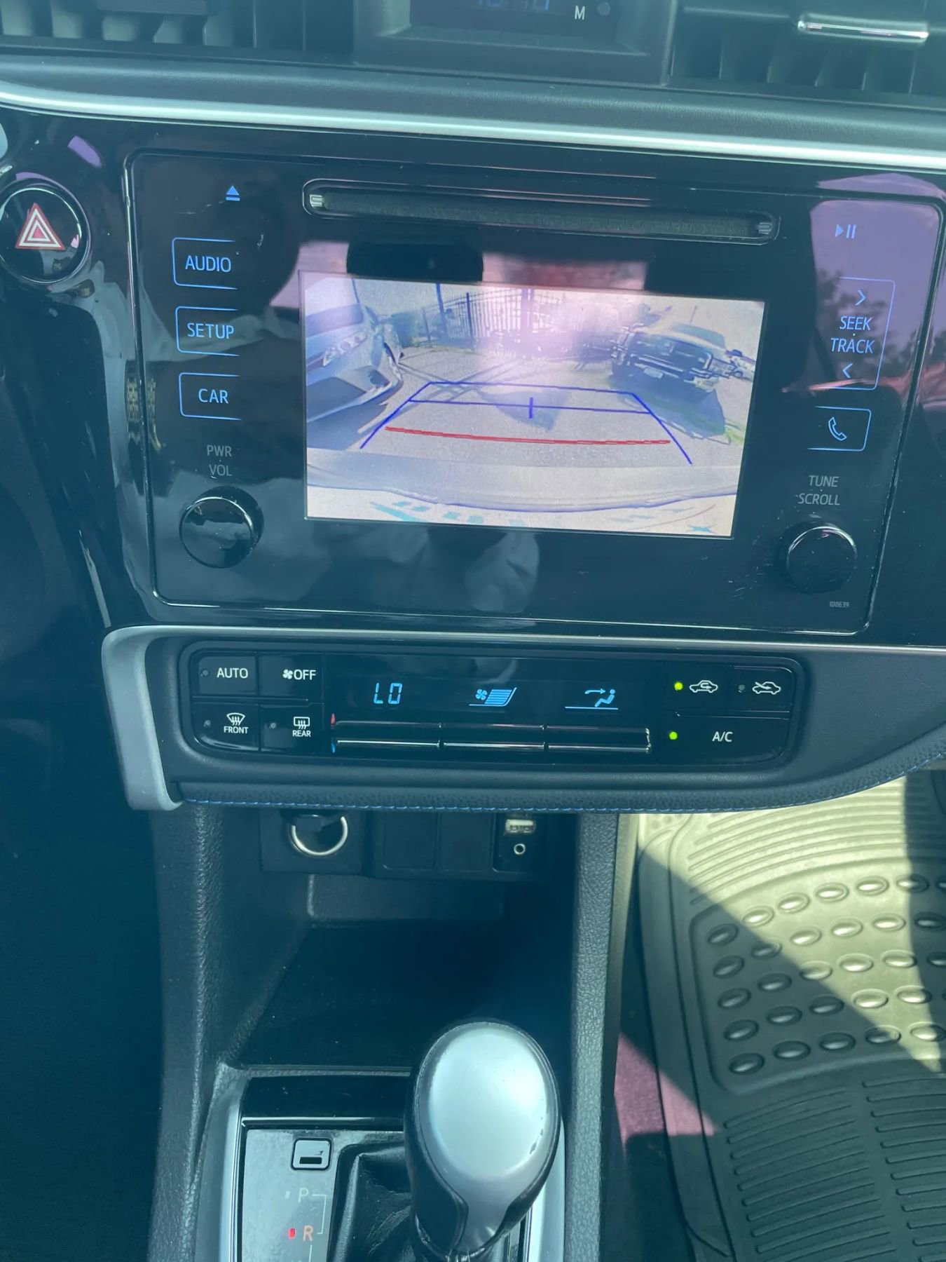 Used 2019 Toyota Corolla SE image 21