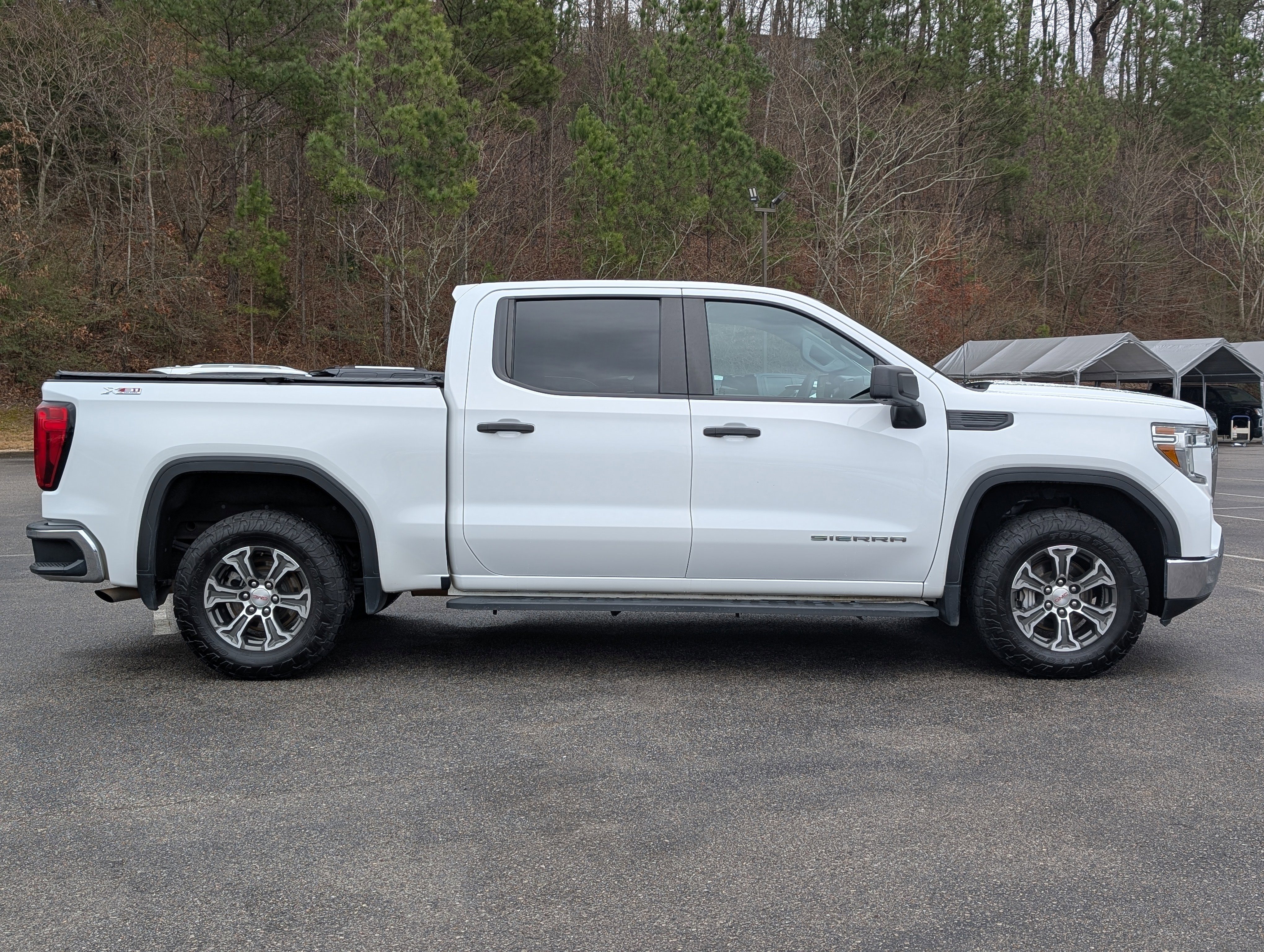Used 2020 GMC Sierra 1500 4x4 Crew Cab w/ Sierra Value Package image 10