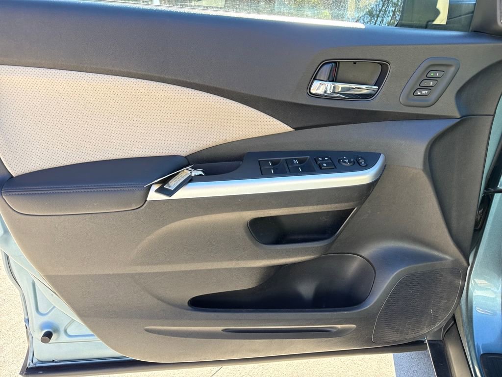 Used 2016 Honda CR-V Touring image 14