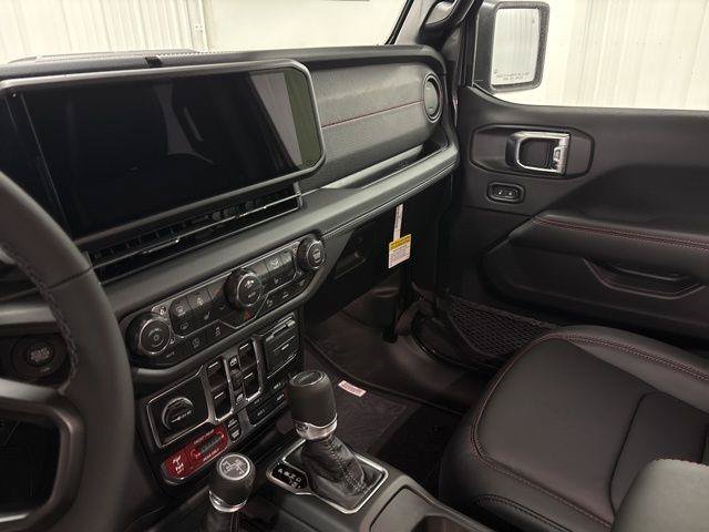 New 2026 Jeep Gladiator Rubicon AWD/4WD image 11