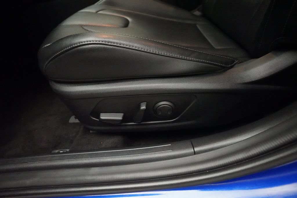 Used 2024 Hyundai Elantra Limited FWD image 27