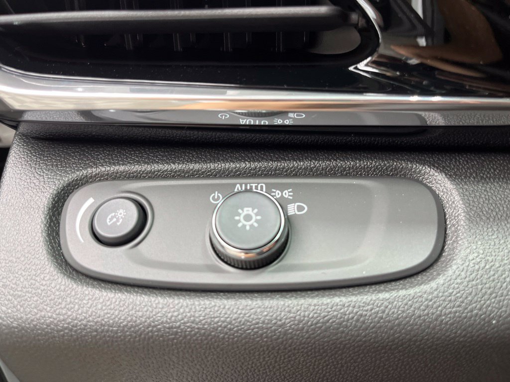New 2026 Buick Envista Sport Touring w/ Convenience I Package FWD image 11