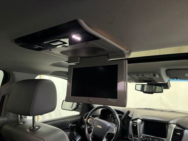 Used 2015 Chevrolet Suburban LT AWD/4WD image 16