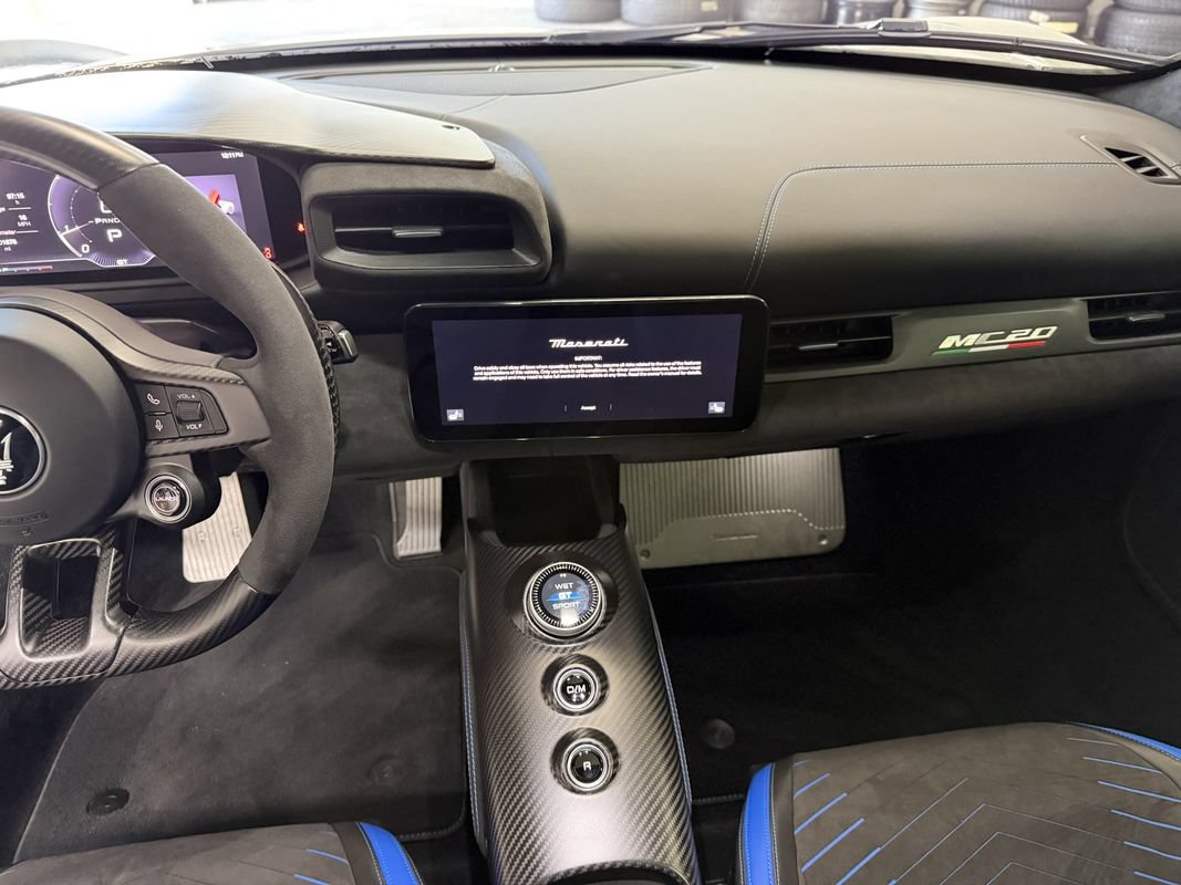 Used 2024 Maserati MC20 Cielo RWD image 30