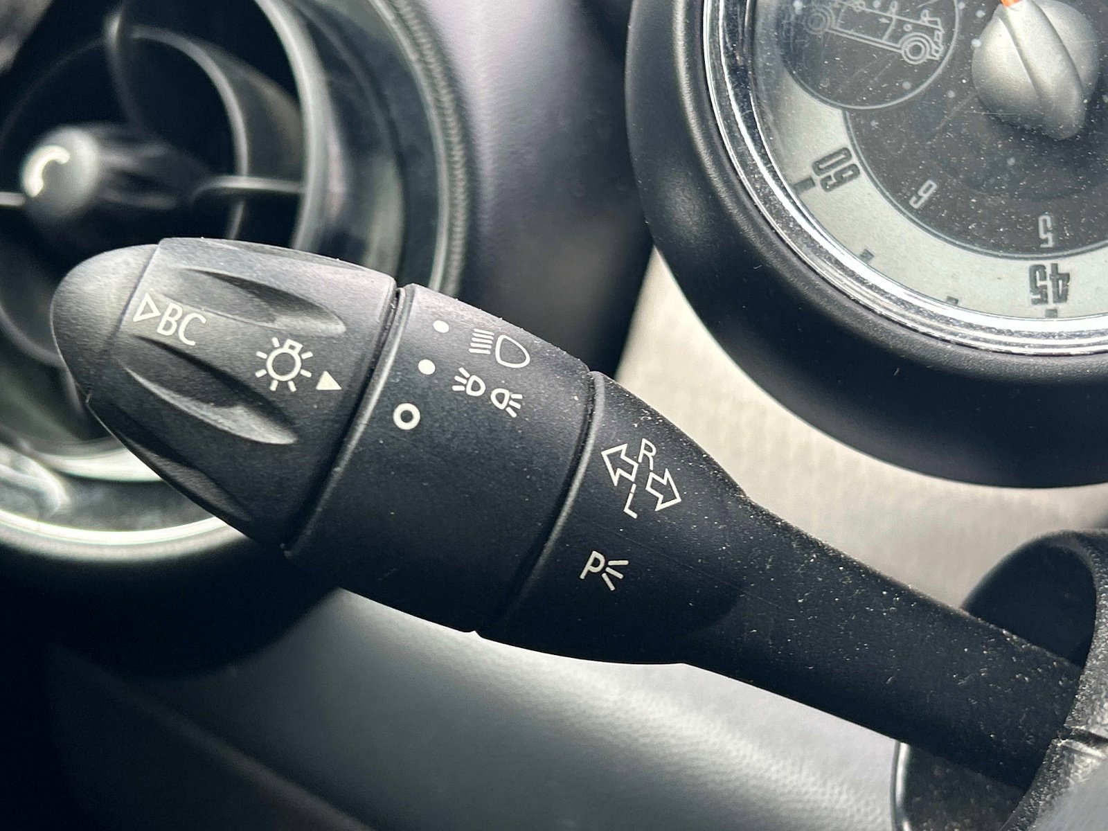 Used 2009 MINI Cooper S image 21