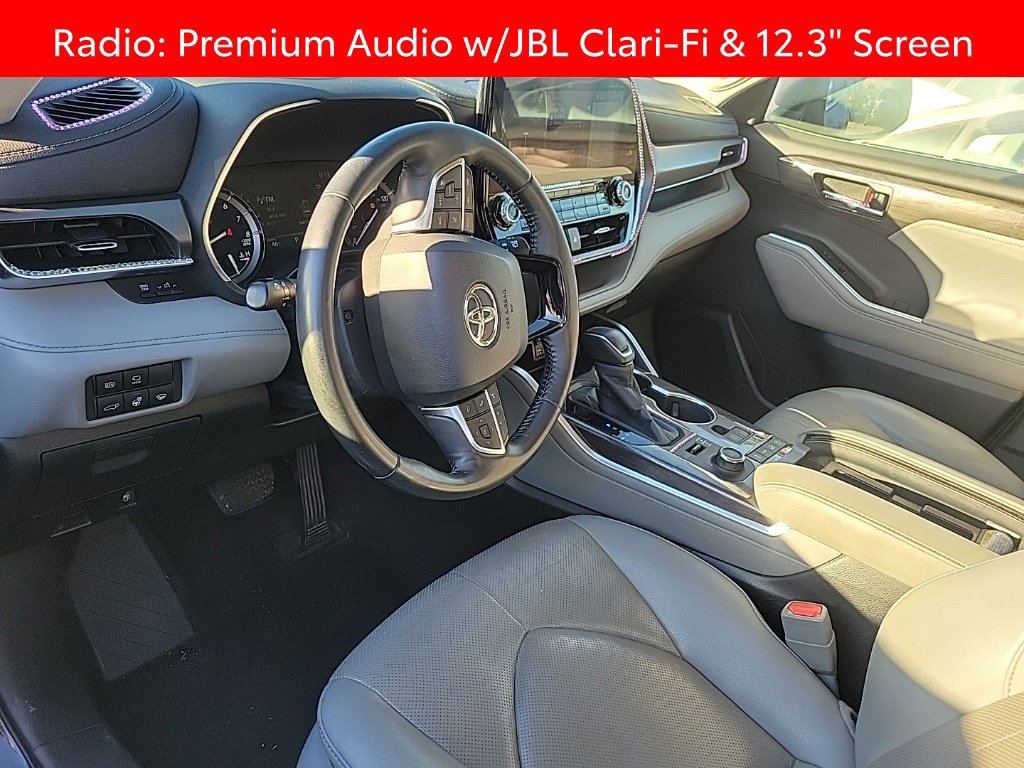 Used 2020 Toyota Highlander Limited AWD/4WD image 7