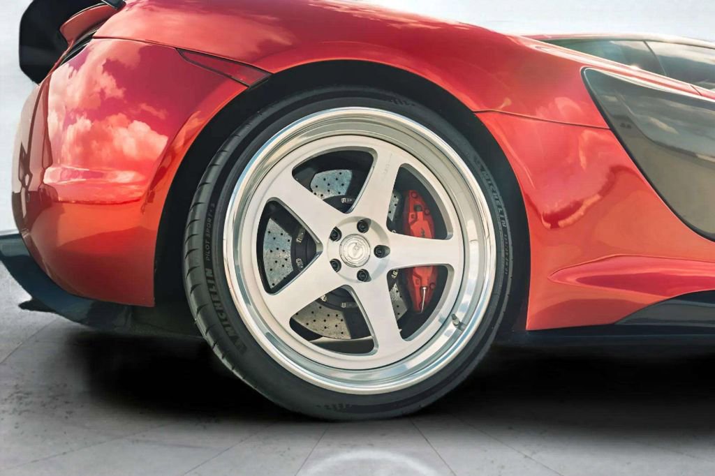 Used 2012 McLaren MP4-12C Coupe image 25