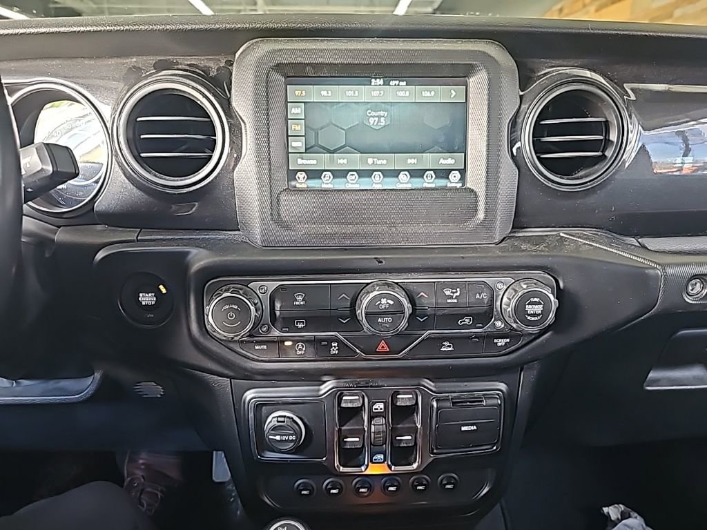 Used 2022 Jeep Wrangler Unlimited Sport image 11