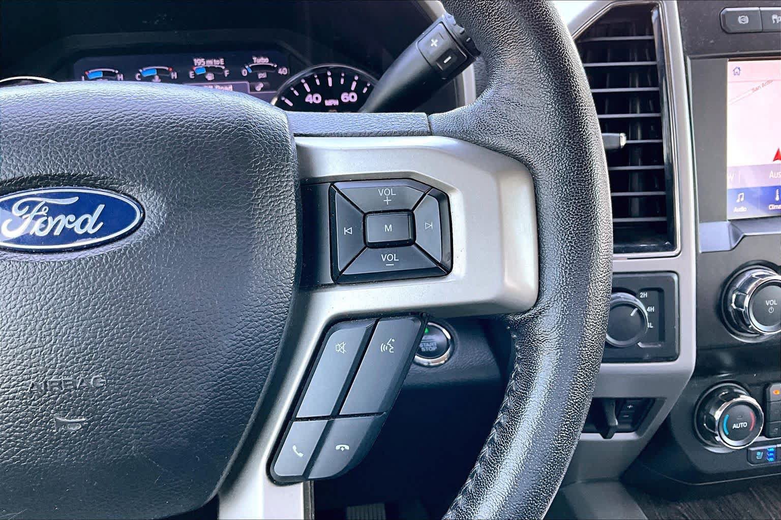 Used 2020 Ford F250 Lariat w/ Lariat Ultimate Package AWD/4WD image 23