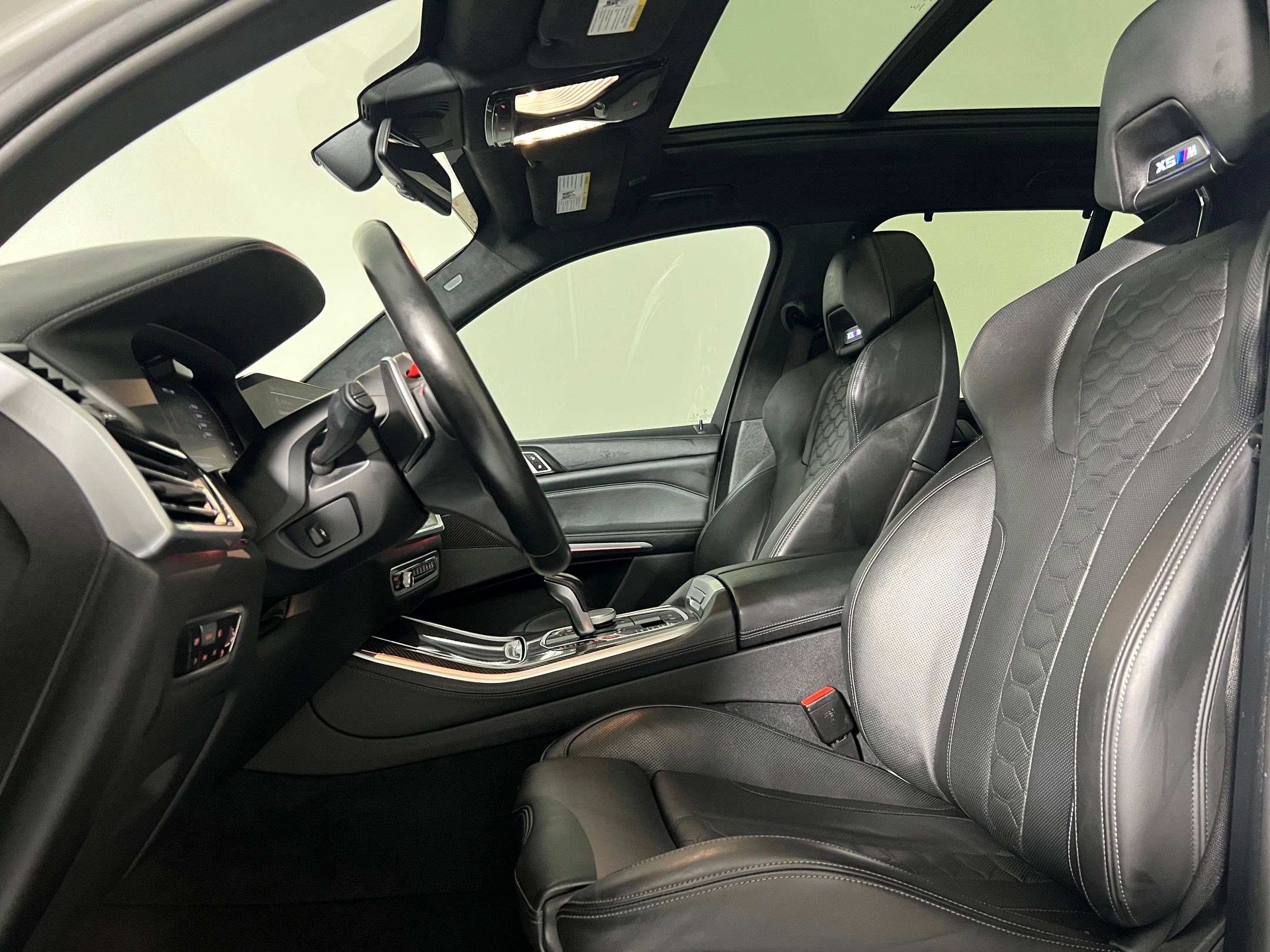 Used 2022 BMW X5 M w/ Executive Package image 15