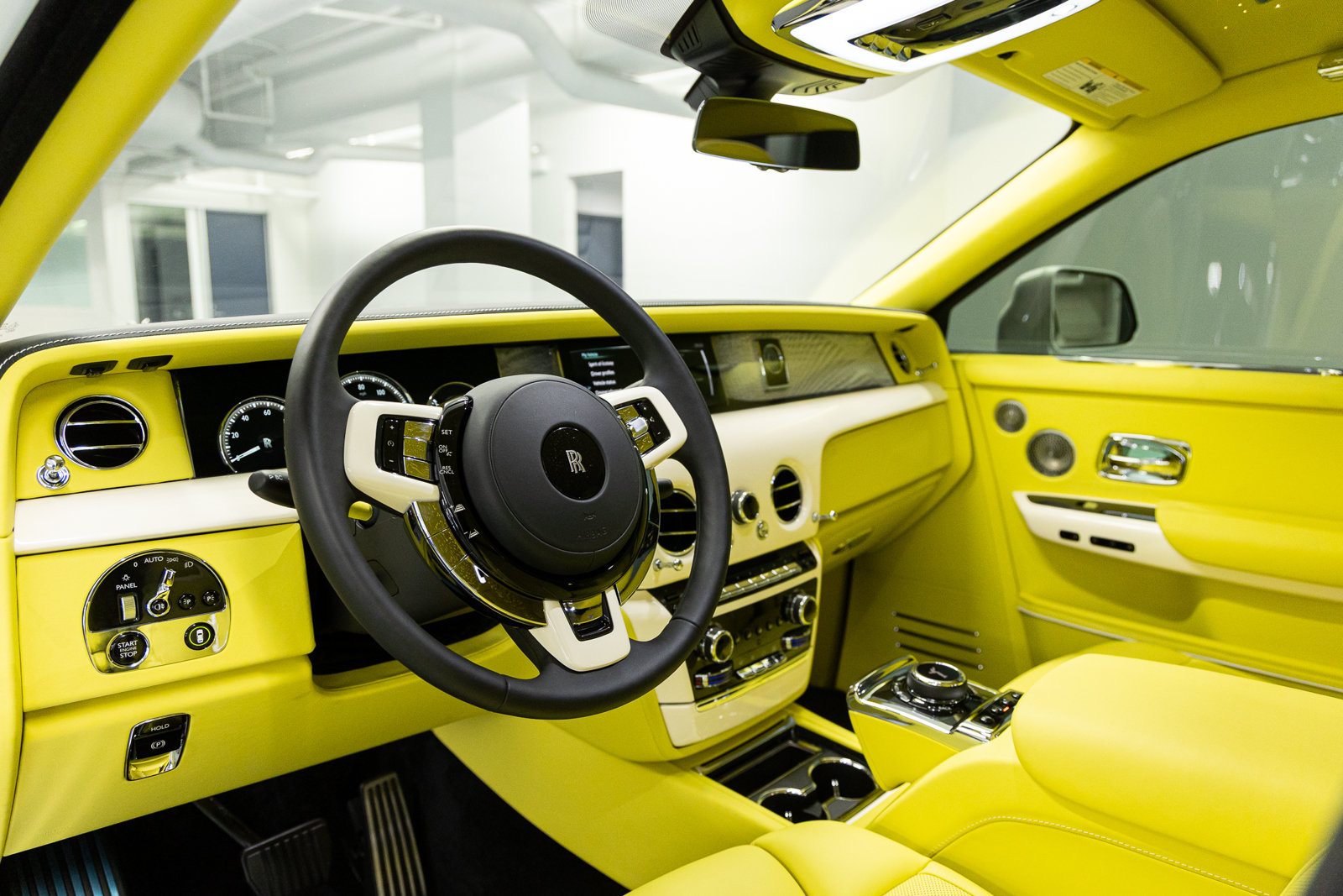 Certified 2024 Rolls-Royce Phantom Sedan w/ The Phantom Package RWD image 35