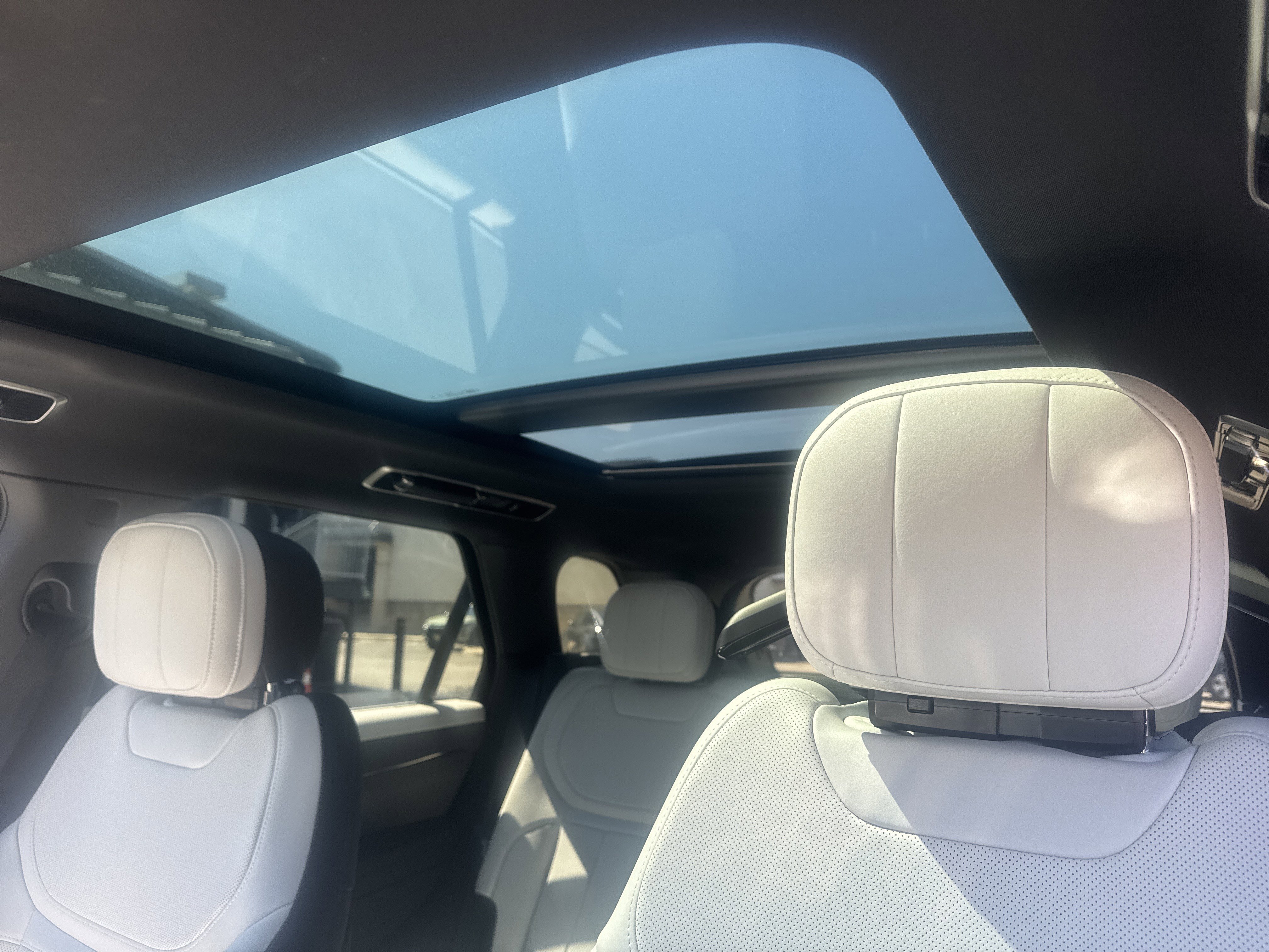 Used 2024 Land Rover Range Rover Sport Dynamic SE image 20