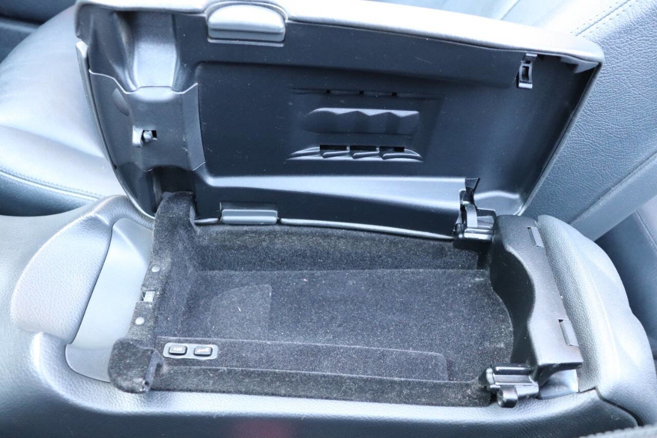 Used 2005 Mercedes-Benz CLK 320 Cabriolet image 42