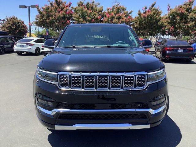 Used 2024 Jeep Grand Wagoneer Series III w/ Flexible Seating Group AWD/4WD image 4