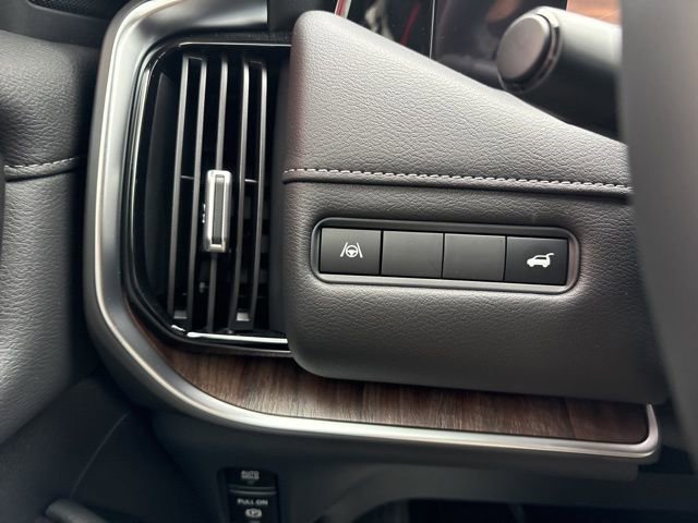 New 2026 Nissan Armada SL w/ Captain's Chari Seat Package image 20