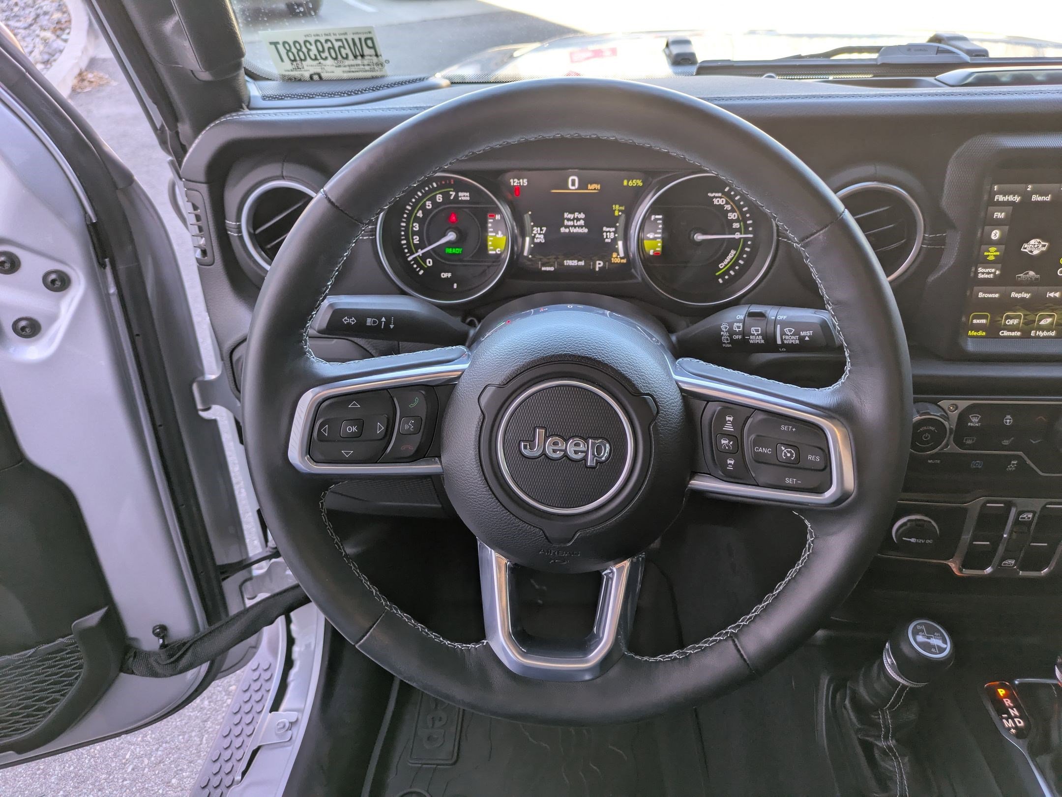 Used 2023 Jeep Wrangler Sahara w/ Cold Weather Group image 15